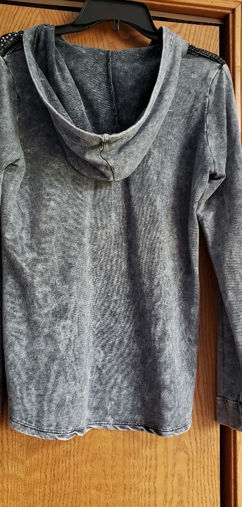 Womans pullover - Picture 2 of 2